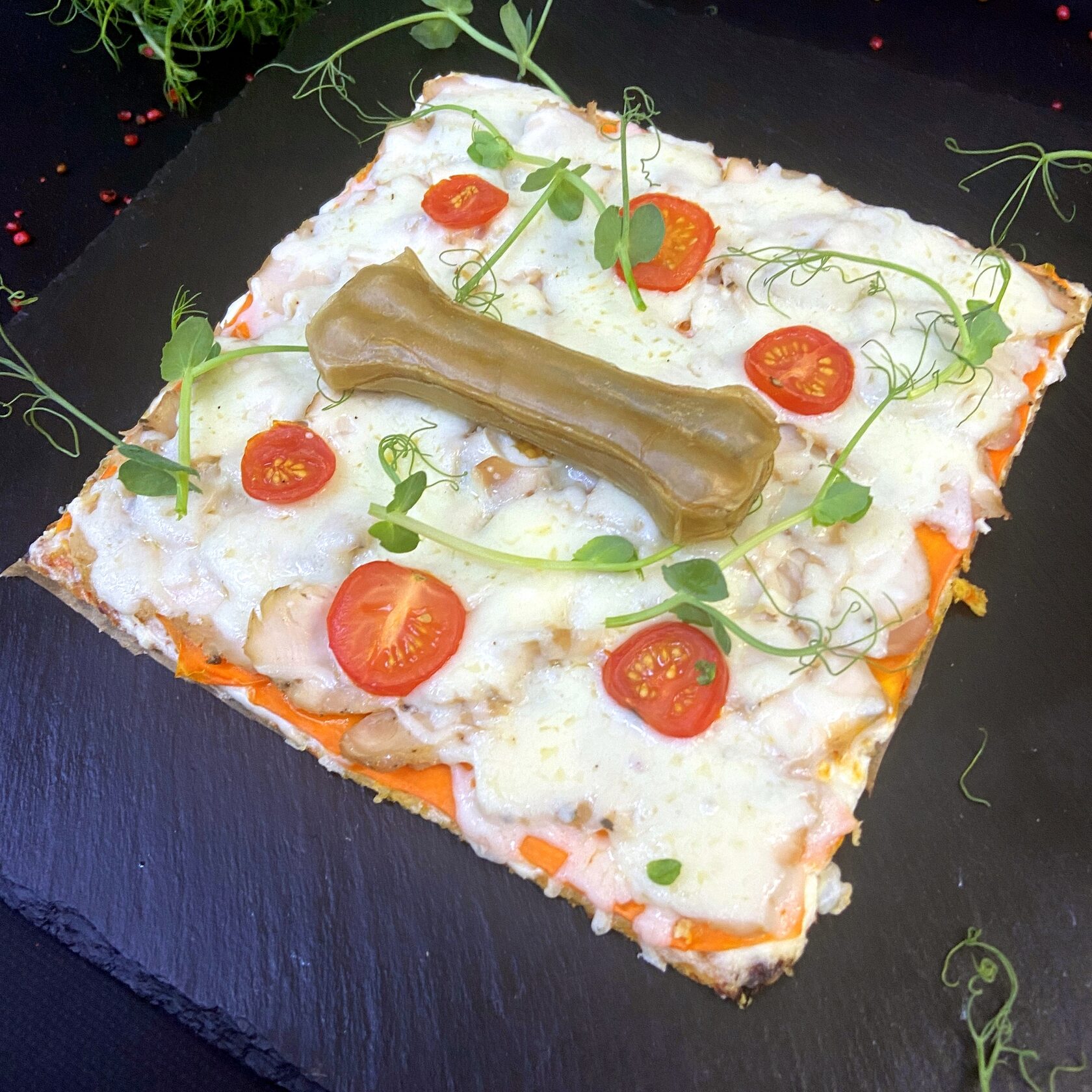 Мясная пицца для питомцев «Курочка су-вид» — фото 2 Мясная пицца для питомцев «Курочка су-вид» — фото 2