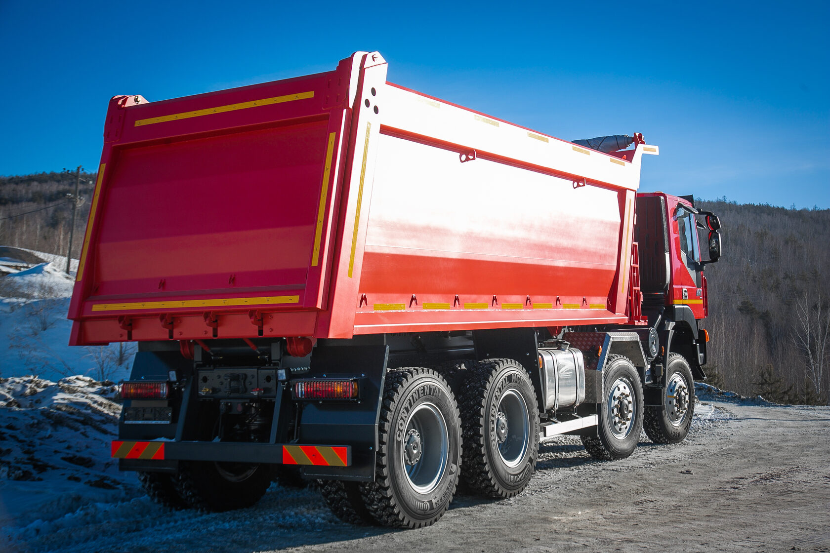 Самосвал 8х8 АМТ 752900