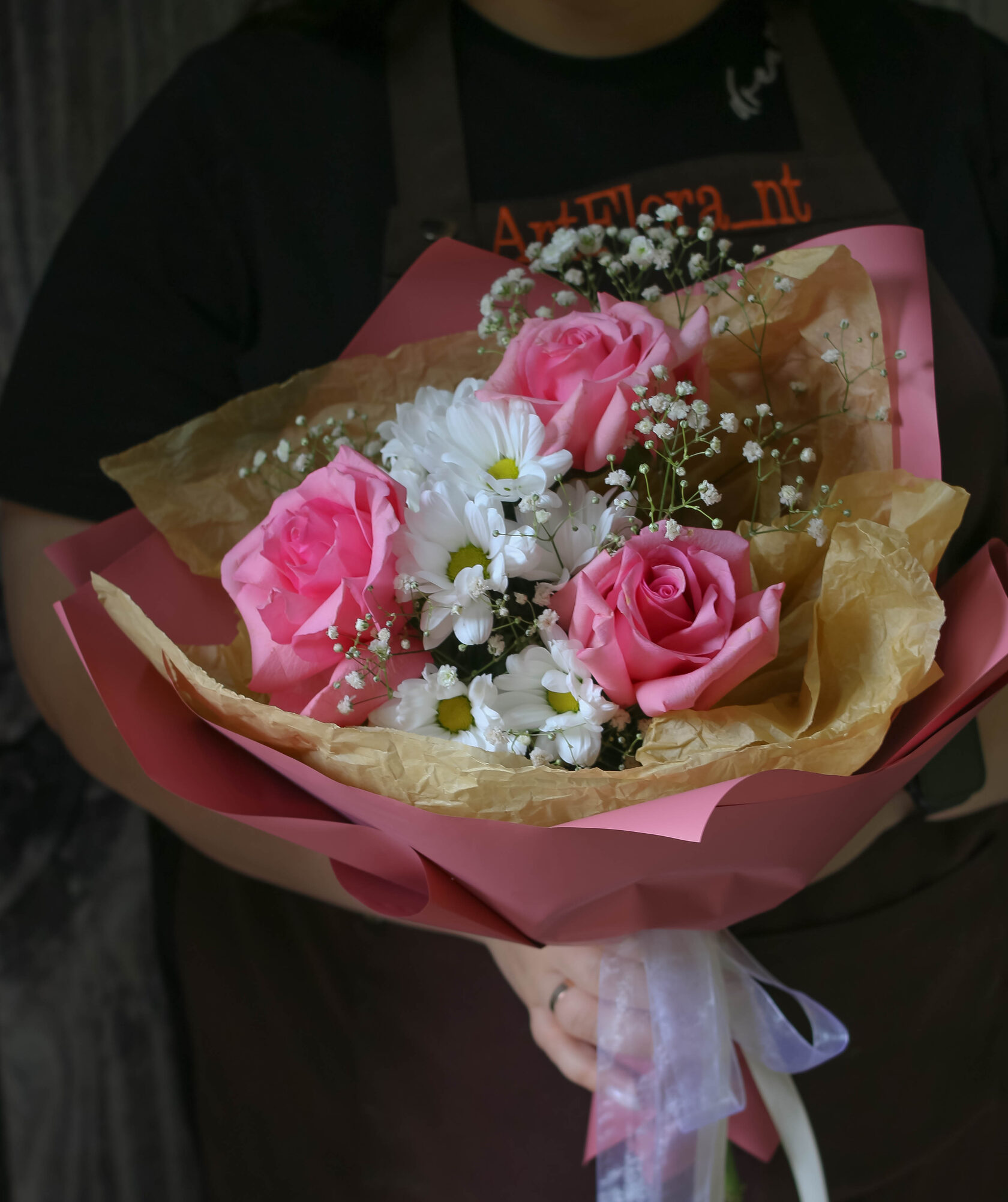 Букет "Лика" из роз и хризантем