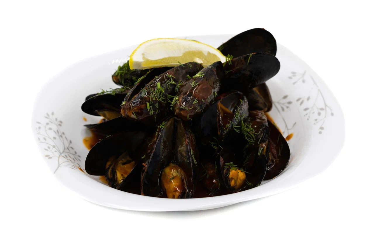 Мидии ростов на дону. Сет блюд. Череповец барабулька соте из мидий. Мидии в кастрюльке. Мидии ростов на дону.