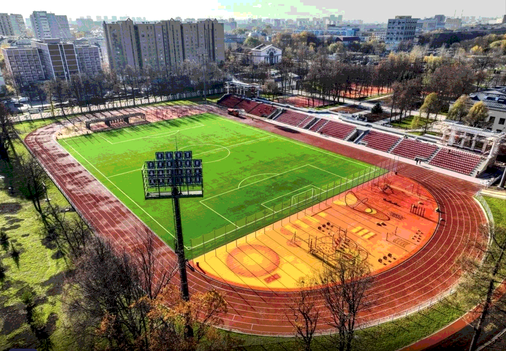 Велес стадион. Стадион Авангард Москва. Стадион Авангард Перово. Москва шоссе Энтузиастов 33 стр 4 Авангард. Шоссе Энтузиастов 33 стадион Авангард.