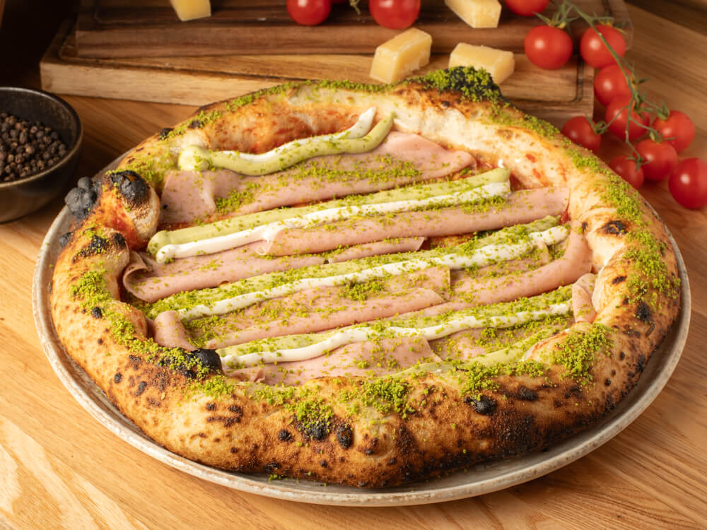 Мортаделла с фисташкой