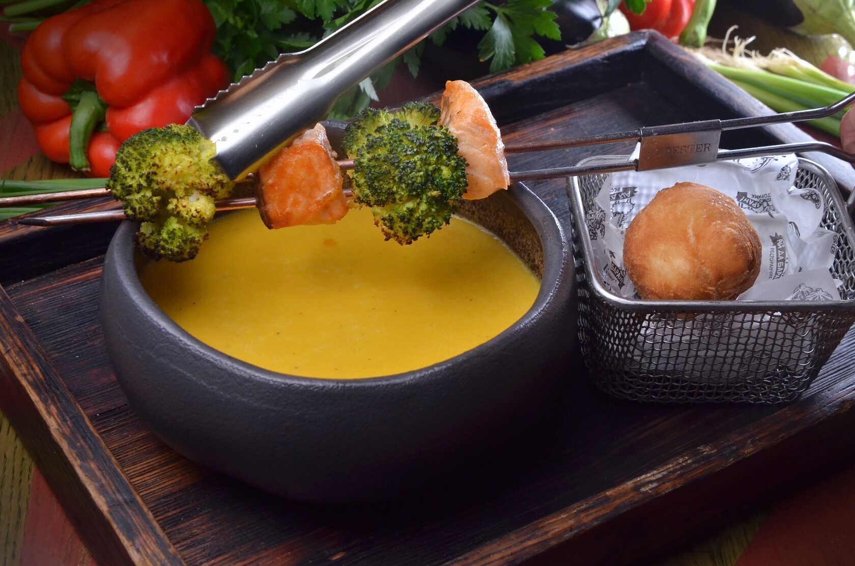 Сырный суп с сырными шариками