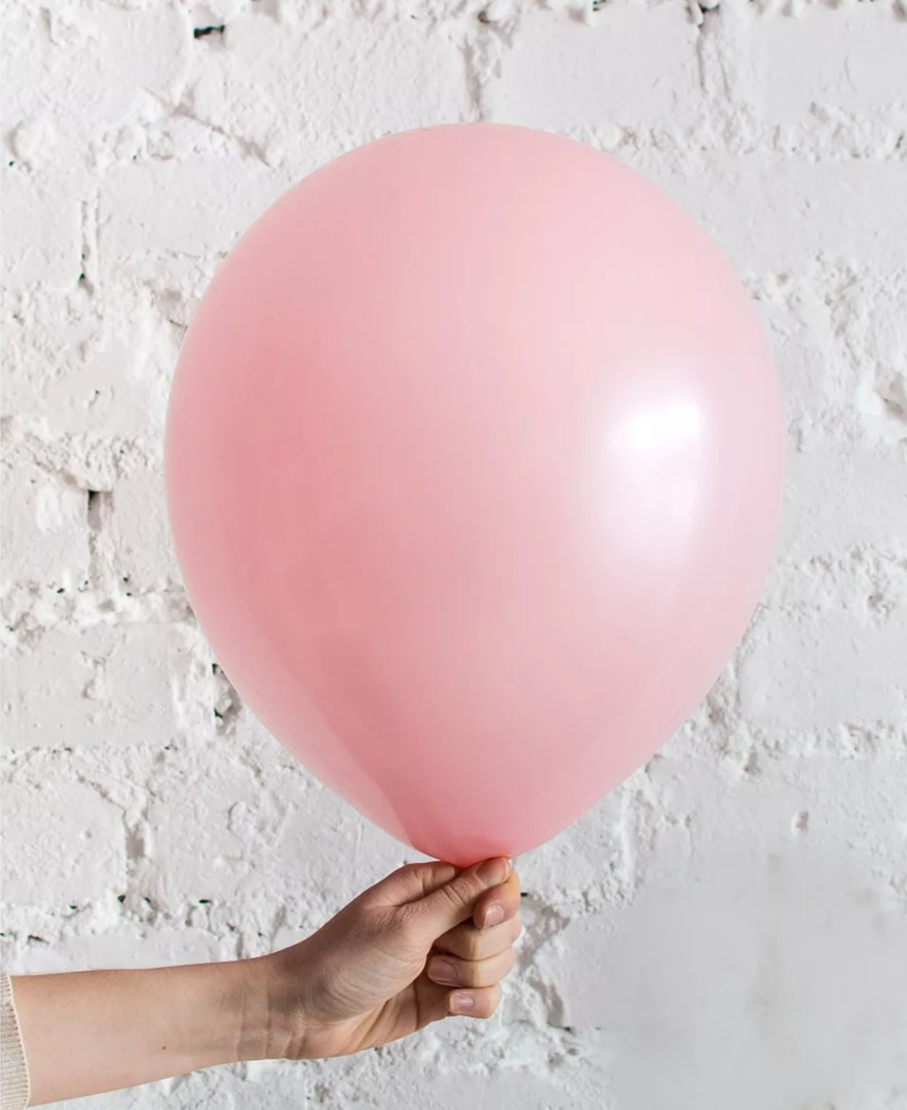 Розовые шарики. Воздушные шары в розовых тонах. Розовые шары на прозрачном фоне. Матовые шары воздушные. Шары розовый пастель.