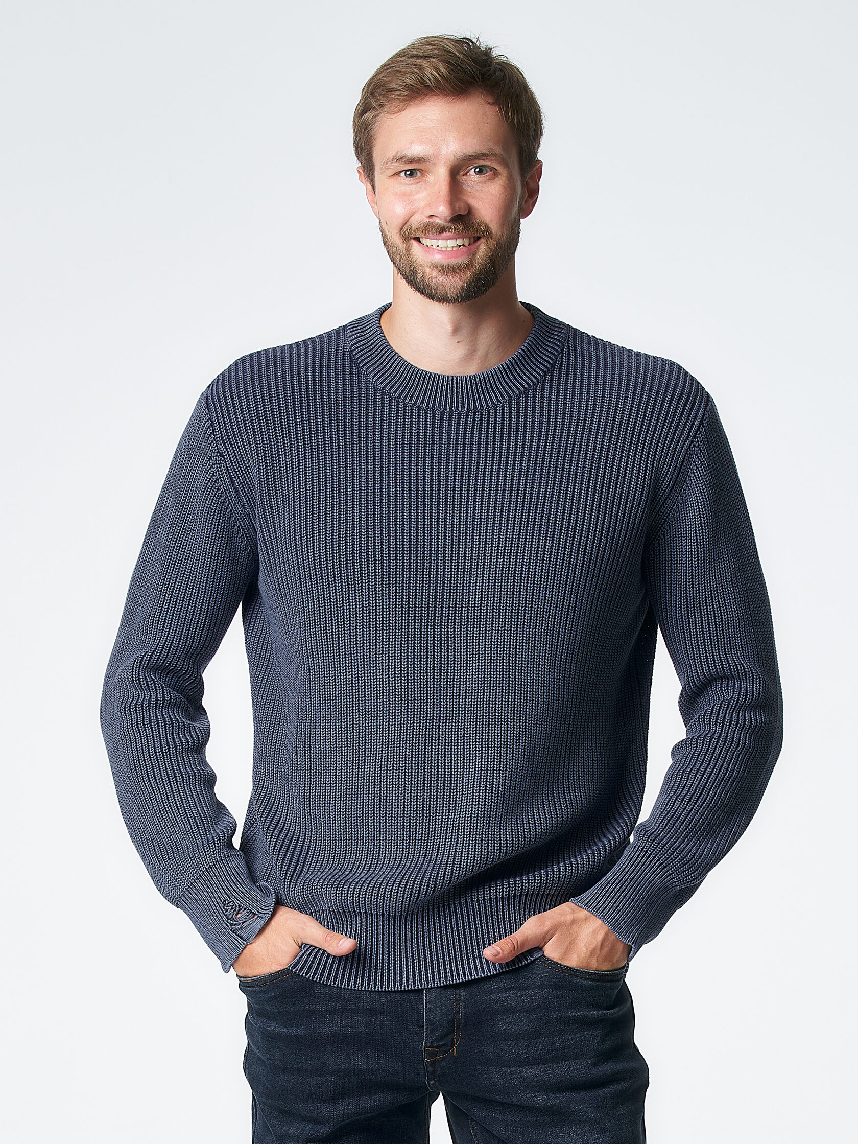 МУЖСКОЙ СВИТЕР "GARMENT DYE" - KRAPIVA