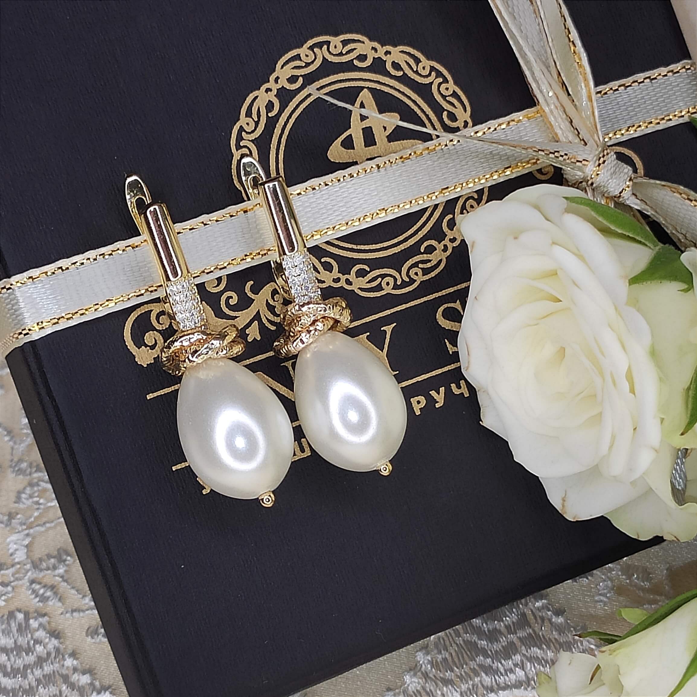 Серьги капельки с жемчугом. Классические серьги с жемчугом майорка ...