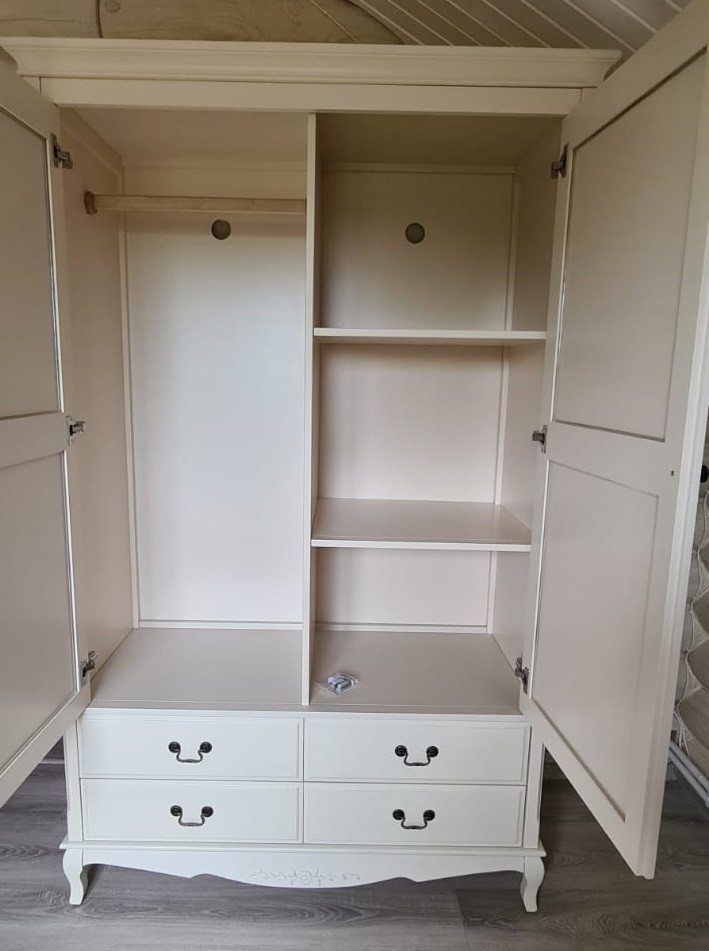 Шкаф  Miranda&Serena   2-х дверный ST9327KR-2