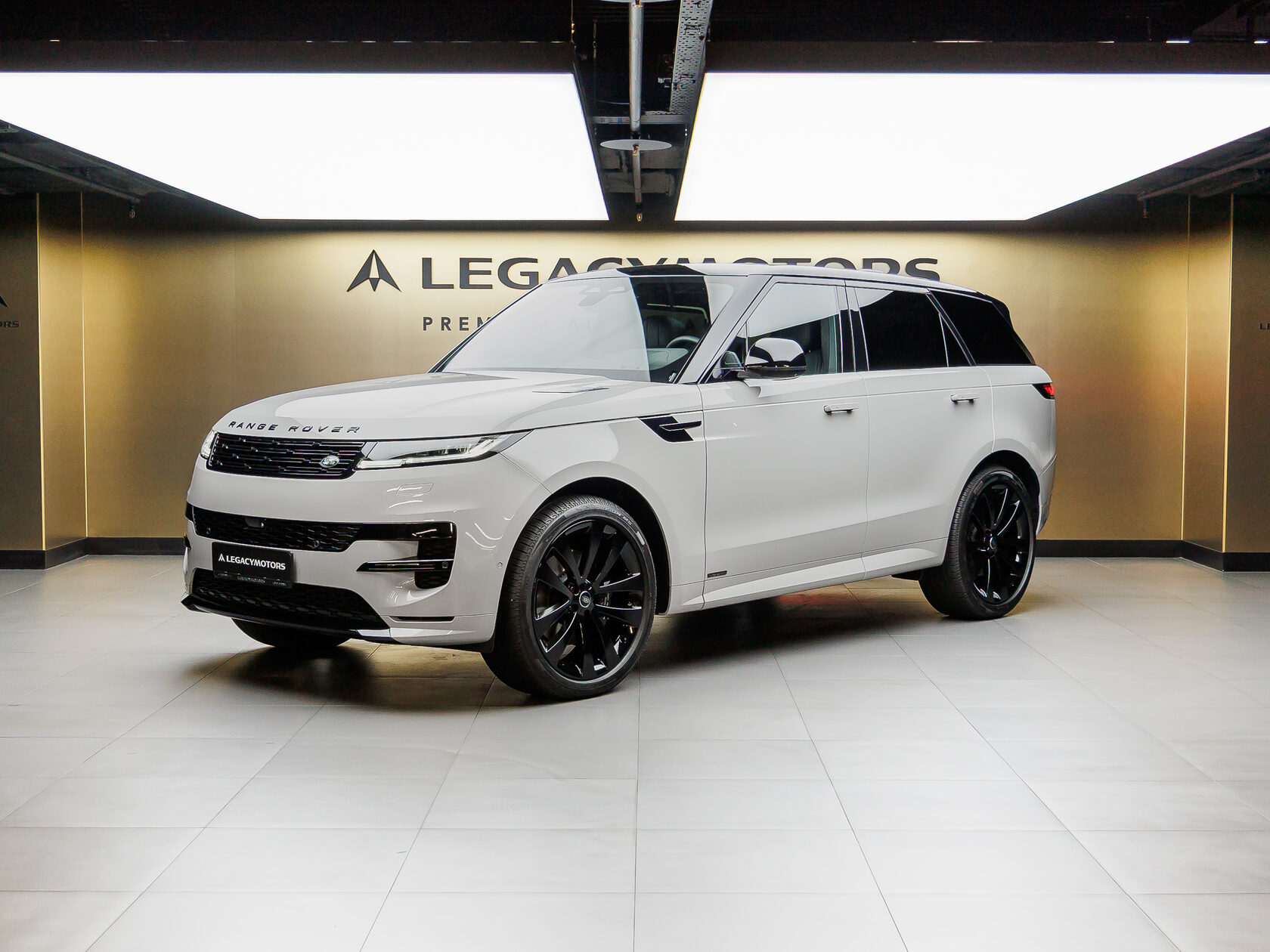 Legacy Rover Range Rover Sport D350 Autobiography. 2025 Купить новый 495684 ...