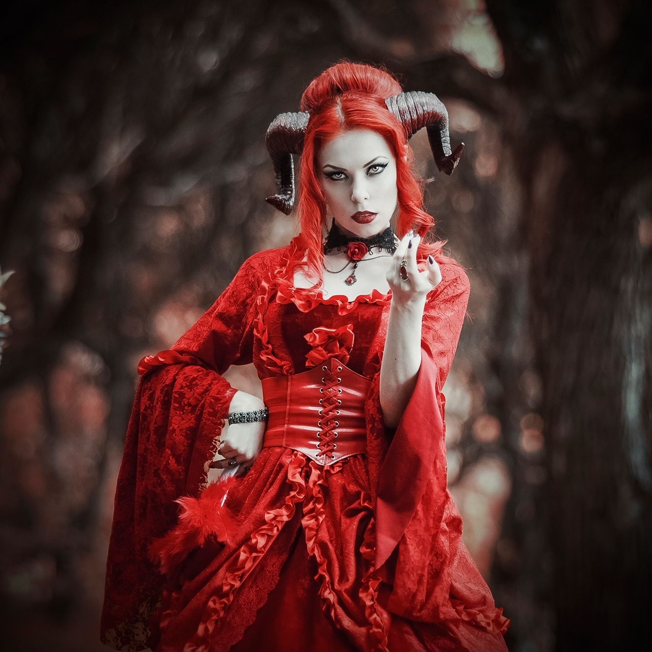 Ведьма косплей. Девушки готы мрак. Готический косплей. Викторианские готы. Японские готы девушки.