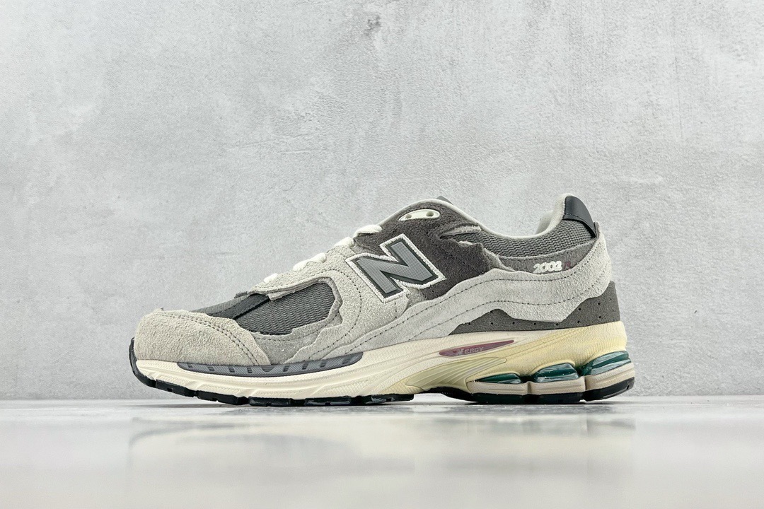 New balance 2002r rain cloud. New Balance 2002rda. New Balance 2002r Refined Future. New Balance 2002r Protection Pack Rain cloud.