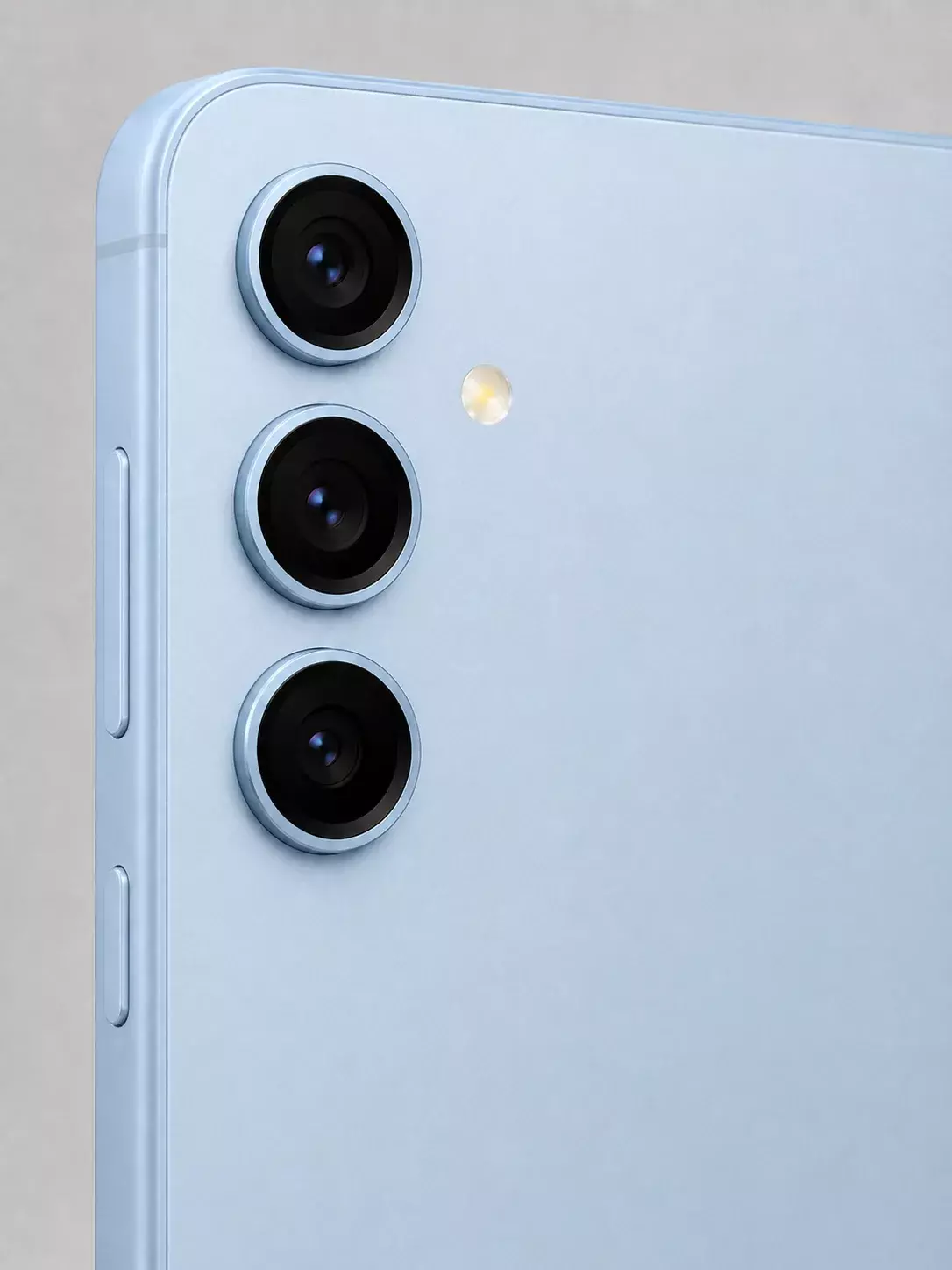 Samsung Galaxy S25 FE — фото 2