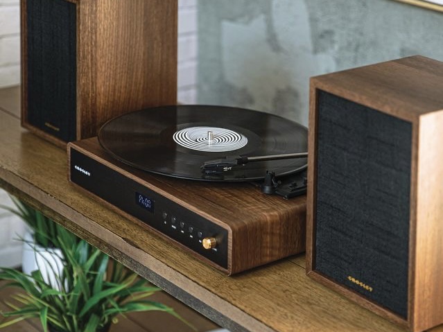 Crosley Alto Shelf System Walnut| PLAY VINYL - UA