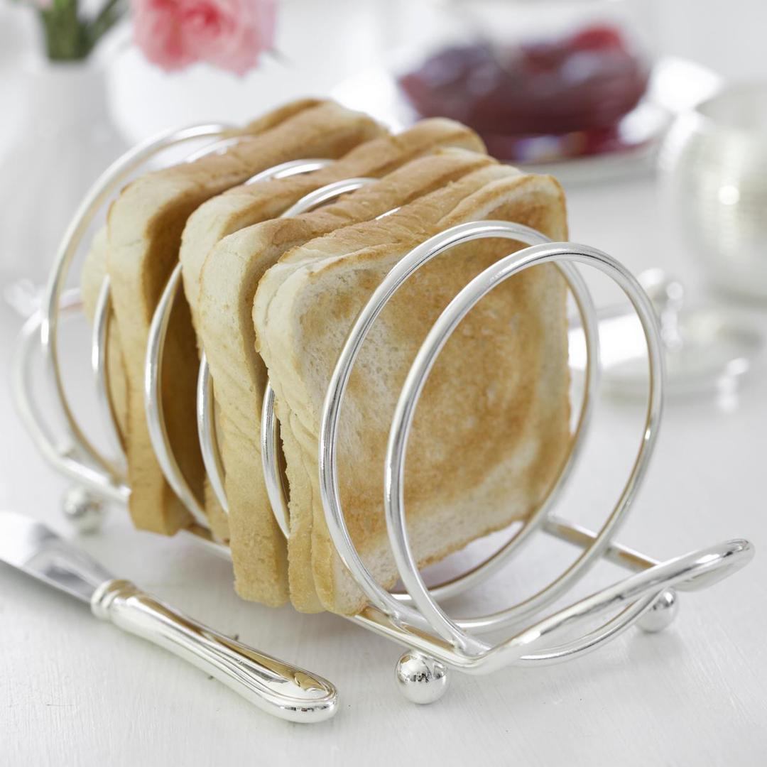 Подставки для яиц Royal Worcester «Забавная фауна» с курицами, костяной фарфор
