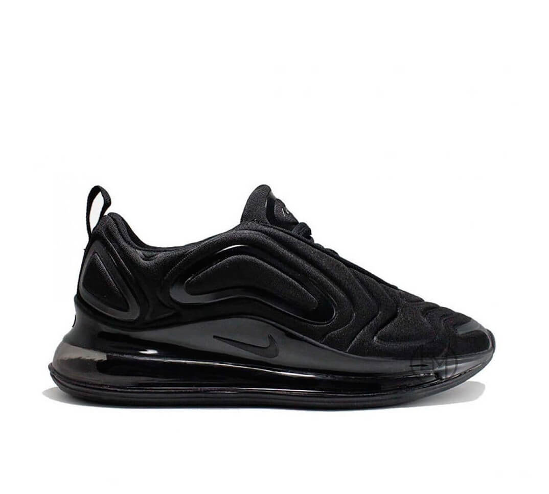 Nike air black. Nike Air Max 720 Black. Nike Air Max 720 черные. Nike Air Max 720 all Black. Nike Air 720 черные.