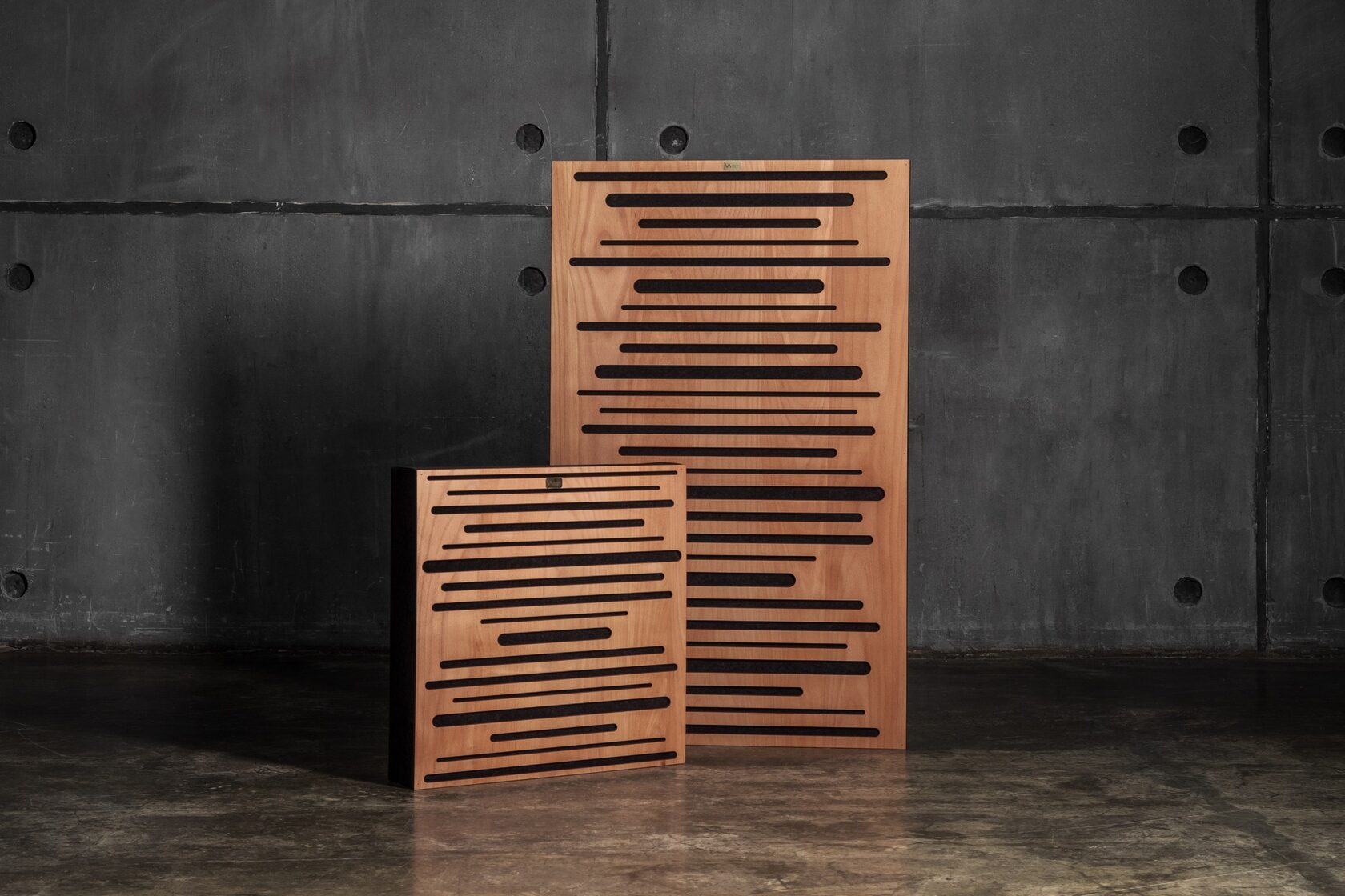 Акустическая панель AS Wood из дерева с горизонтальными прорезями