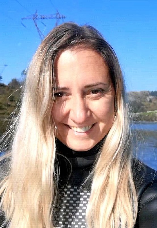 Елена Обуховски
