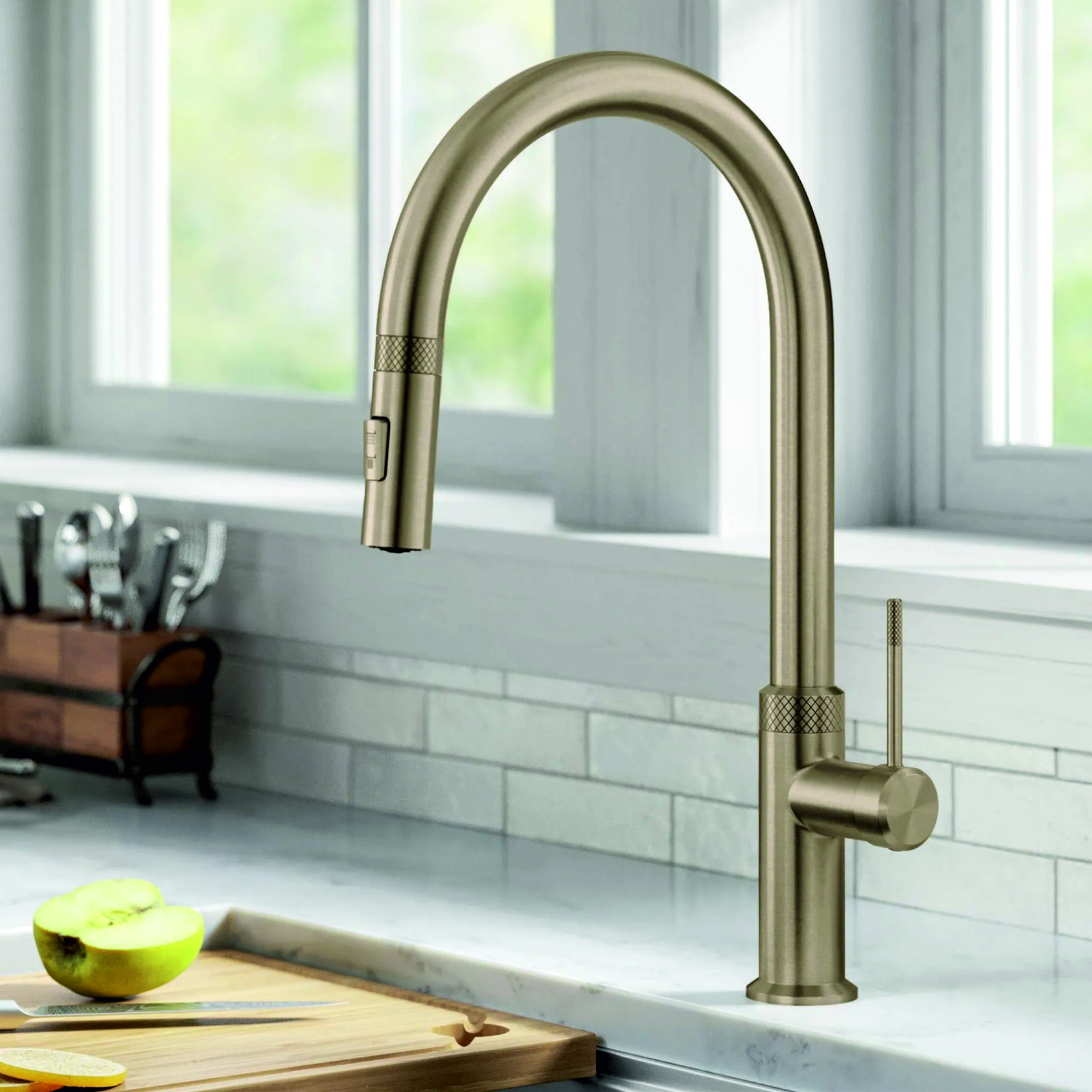 Кухонный смеситель Kraus KPF-2654BG - изображение 9