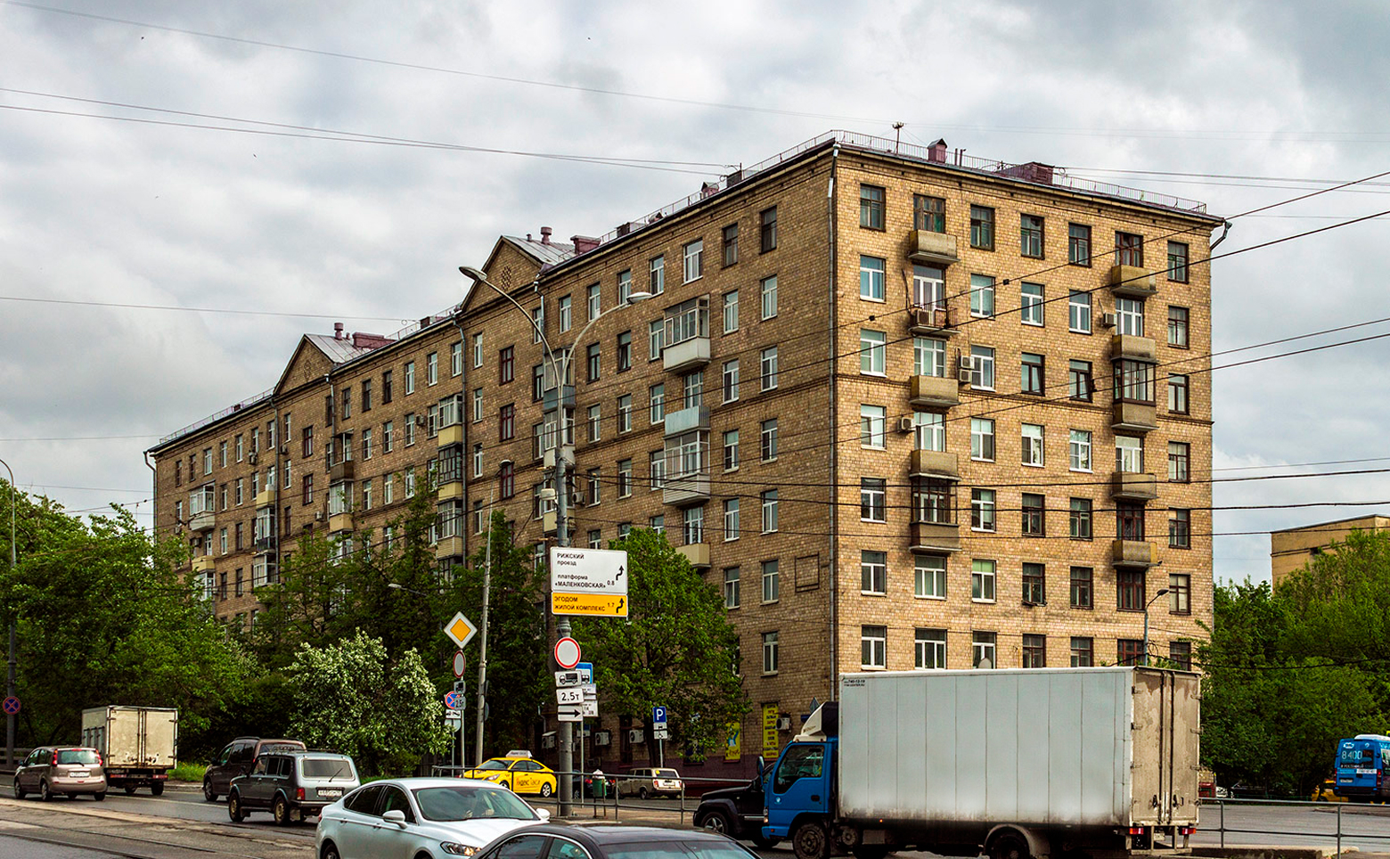 Улица бориса. Улица Бориса Галушкина 26. Москва, ул Бориса Галушкина 26. Москва улица Бориса Галушкина дом 25 двор. Бориса Галушкина 26 фото.