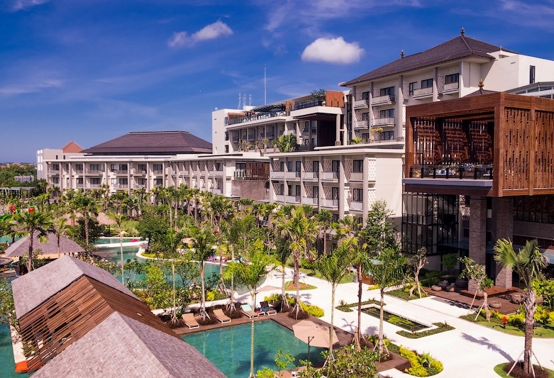 Мовенпик отель на бали фото отдыхающих. Movenpick resort spa jimbaran 5. Movenpick siam hotel pattaya 5. Movenpick resort spa jimbaran 5. Movenpick bali 5 джимбаран movenpick resort.
