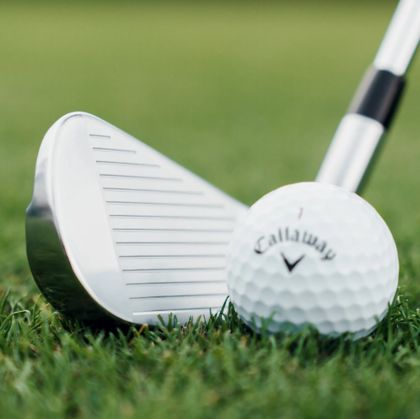 Женский айрон Callaway Quantum Max и мяч для гольфа