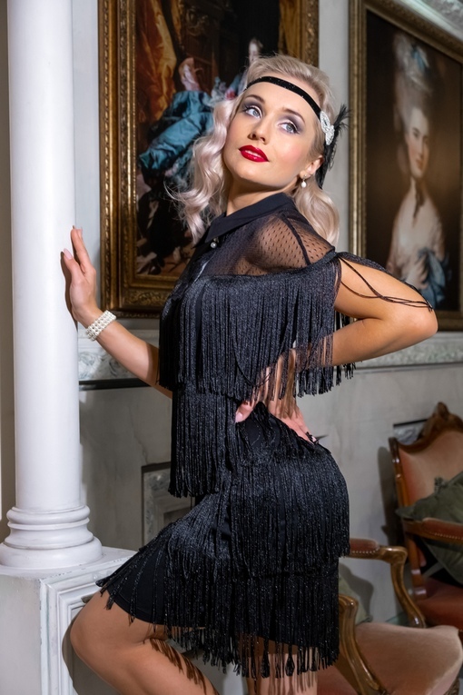 Коктейльное платье с сверкающей бахромой и воротничком купить с ...