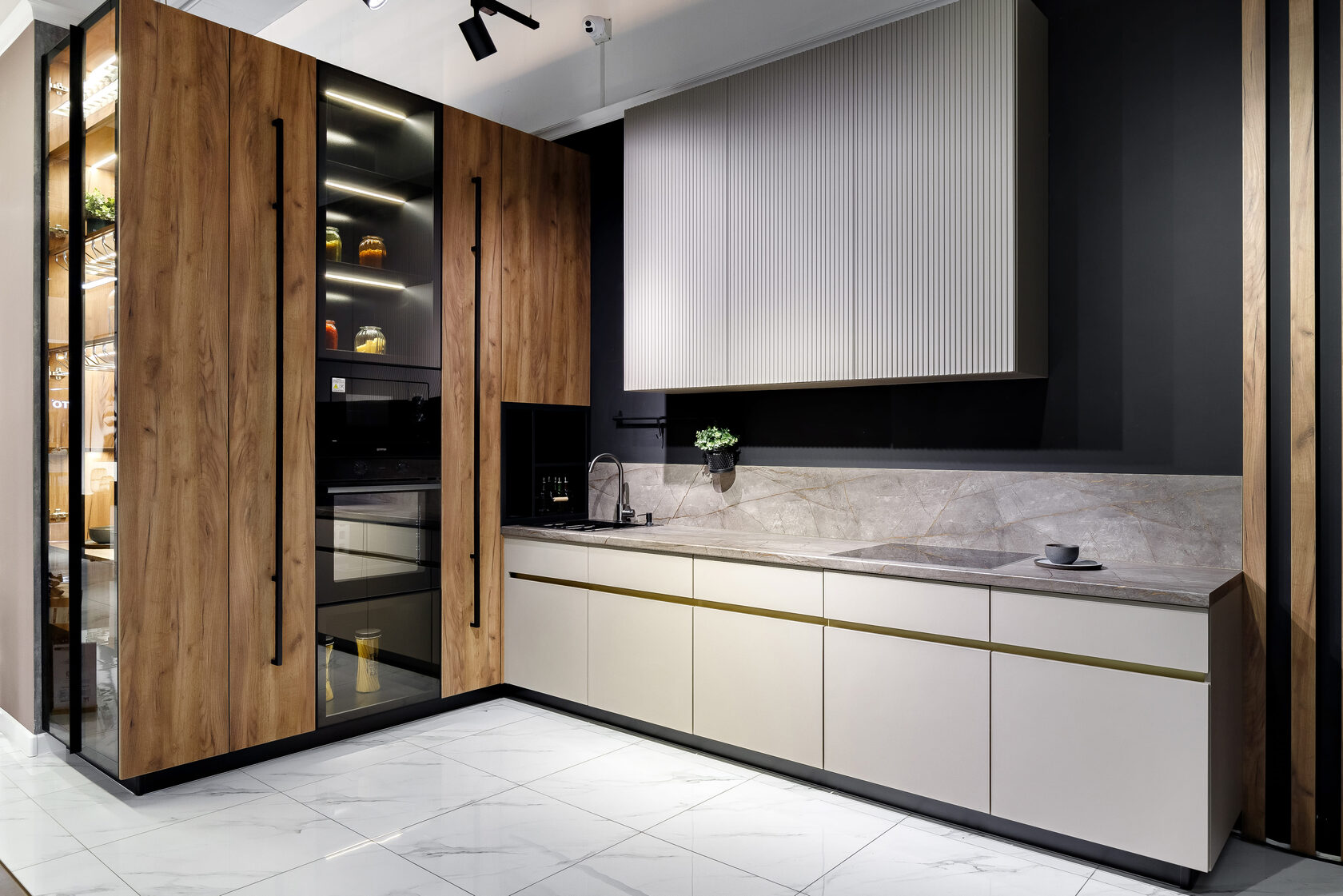 Кухонные в грозном. Oltre. Варианты кухонных фасадов. Кухня с интегрированными ручками. Кухня брамф.