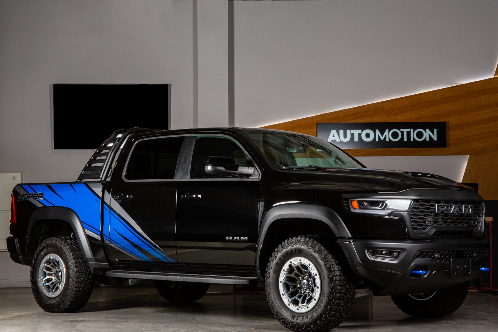 Mopar Rho Rambar RAM 1500 RHO