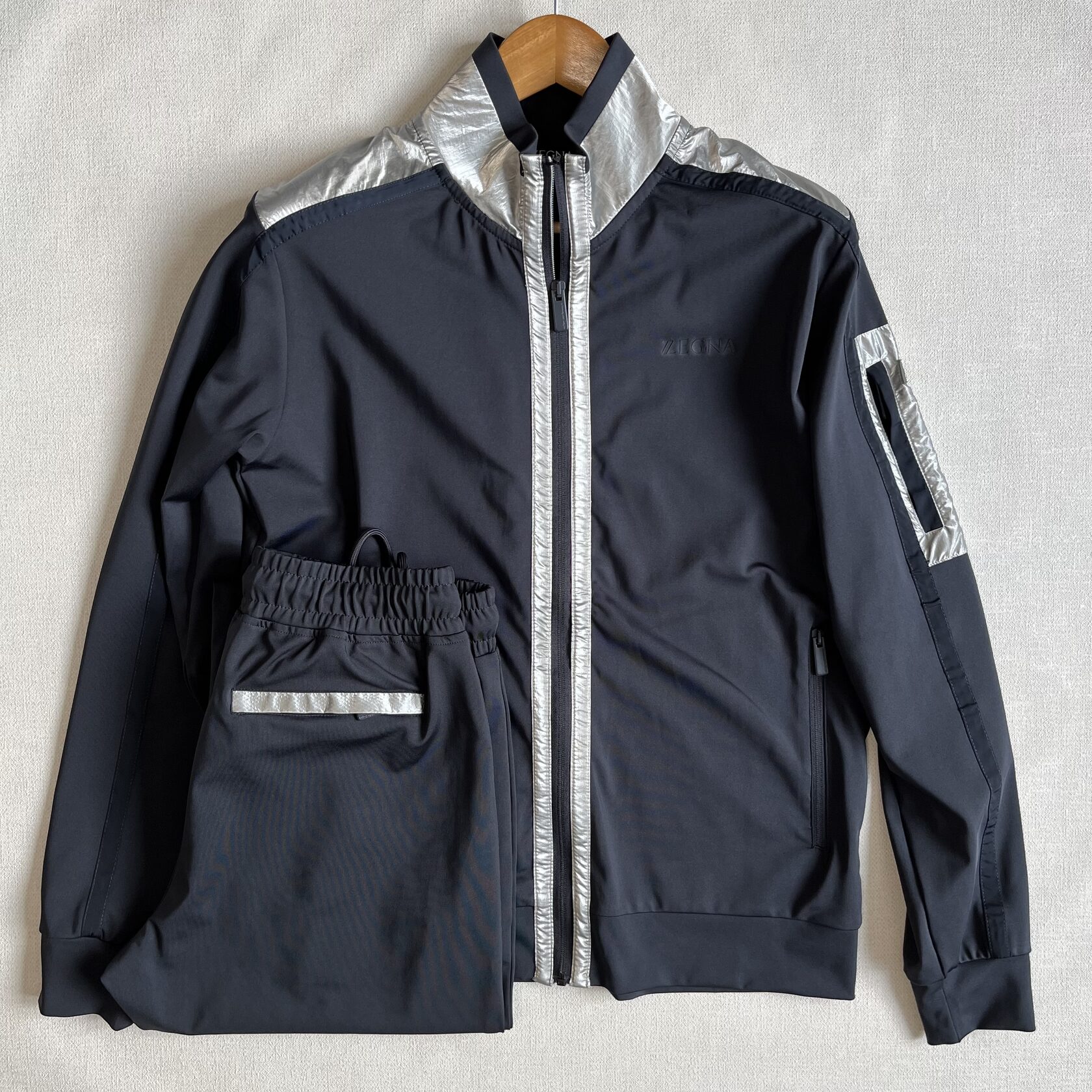 Спортивный костюм zegna. Спортивный костюм зегна. zegna спортивный костюм мужской. олимпийка мужская zegna. zegna спорт одежда мужская.