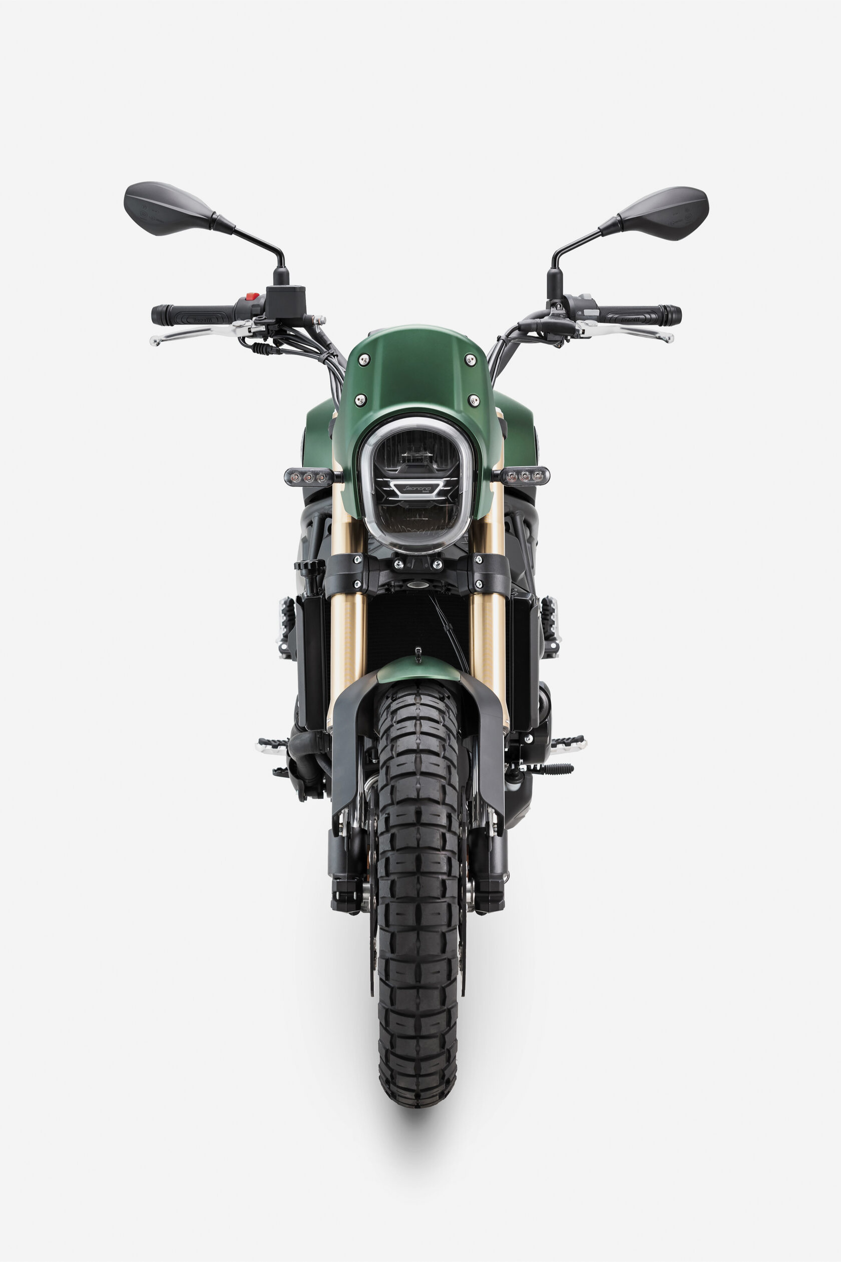 Benelli leoncino trail. Benelli Leoncino 800 Trail. Leoncino 800 Trail. Benelli 500 Trail. Benelli 800 Leoncino vs Trail.