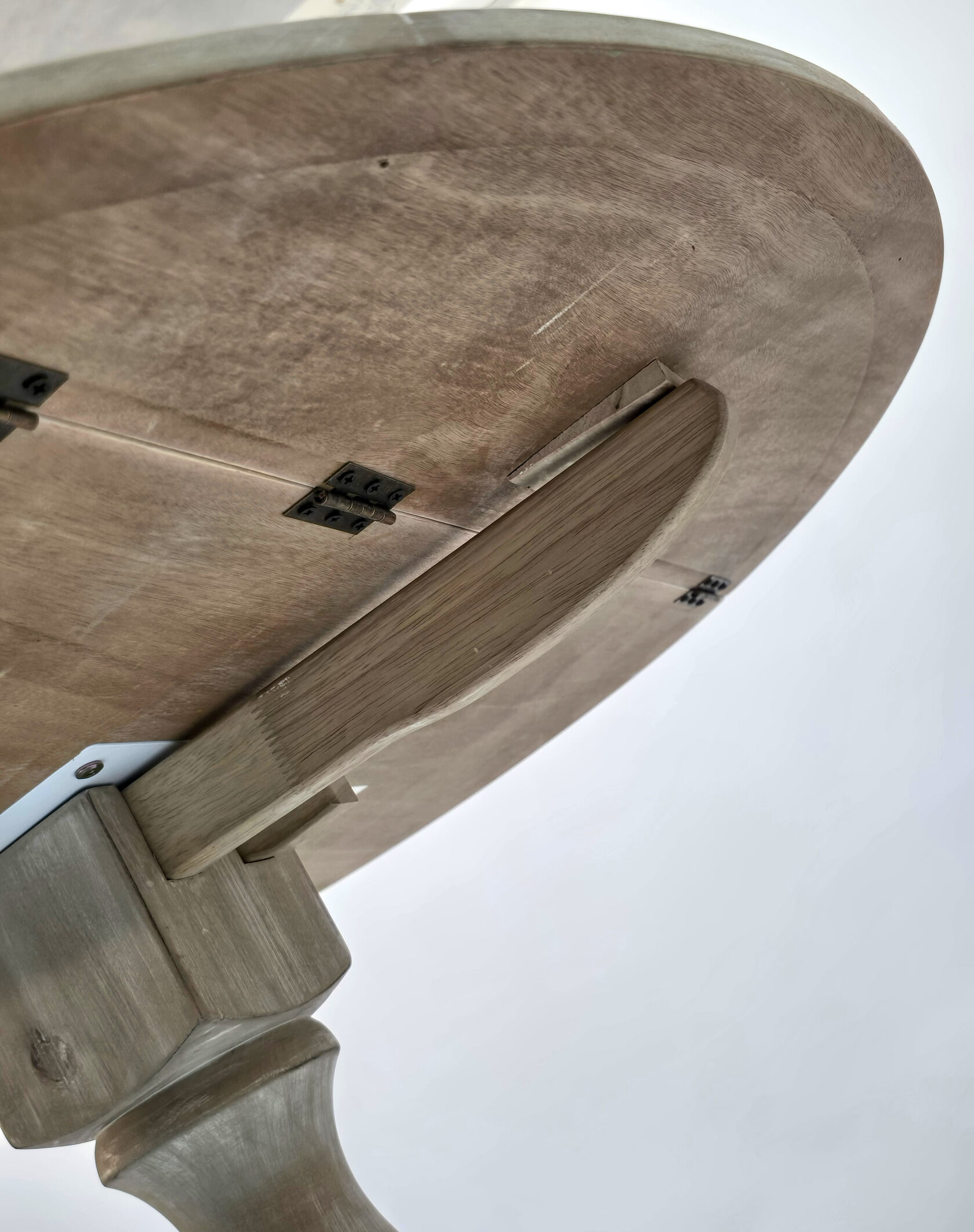 Стол  Miranda&Serena   складной круглый H840 (D68)