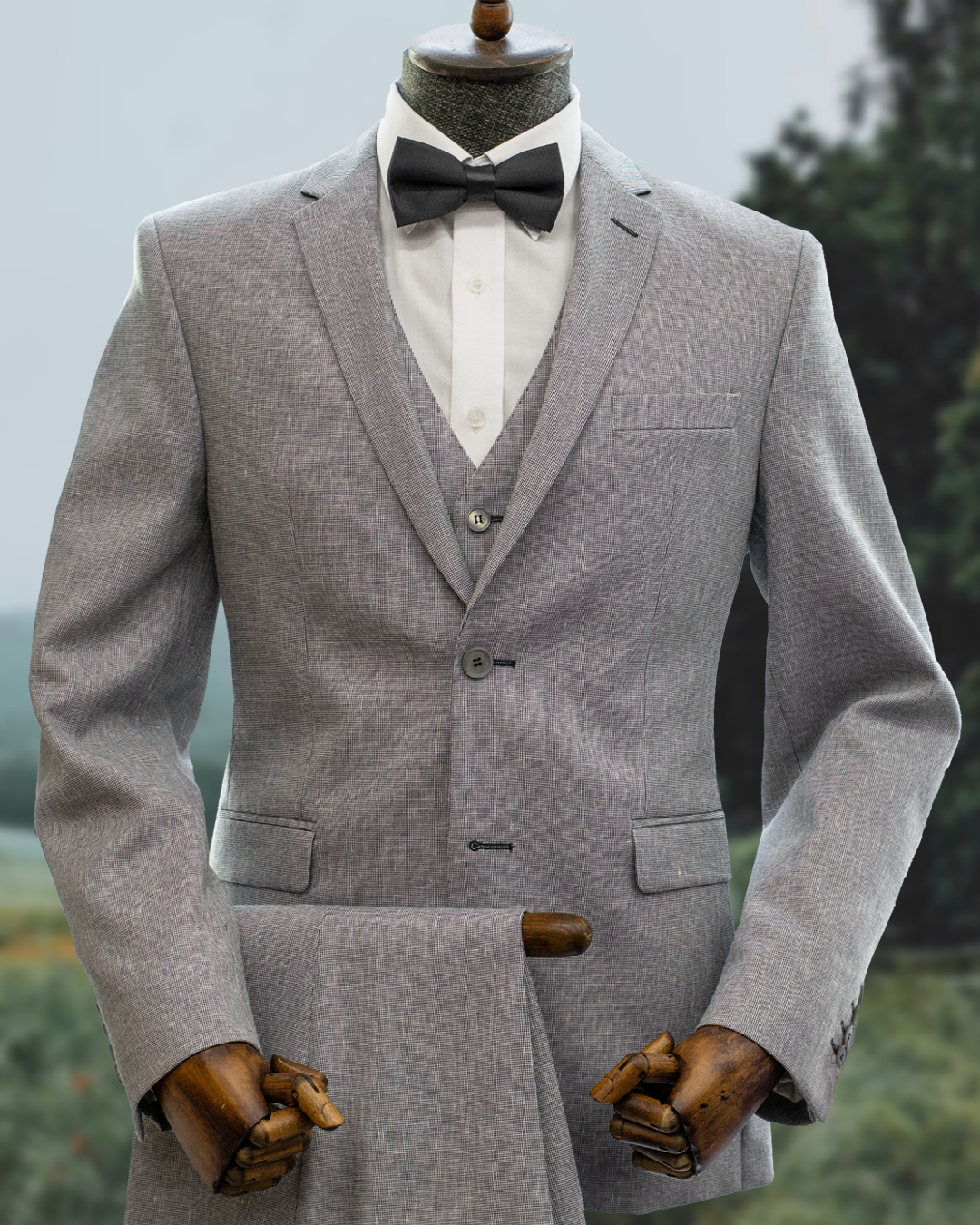 Мужской костюм тройка из шерсти в салоне MARIO