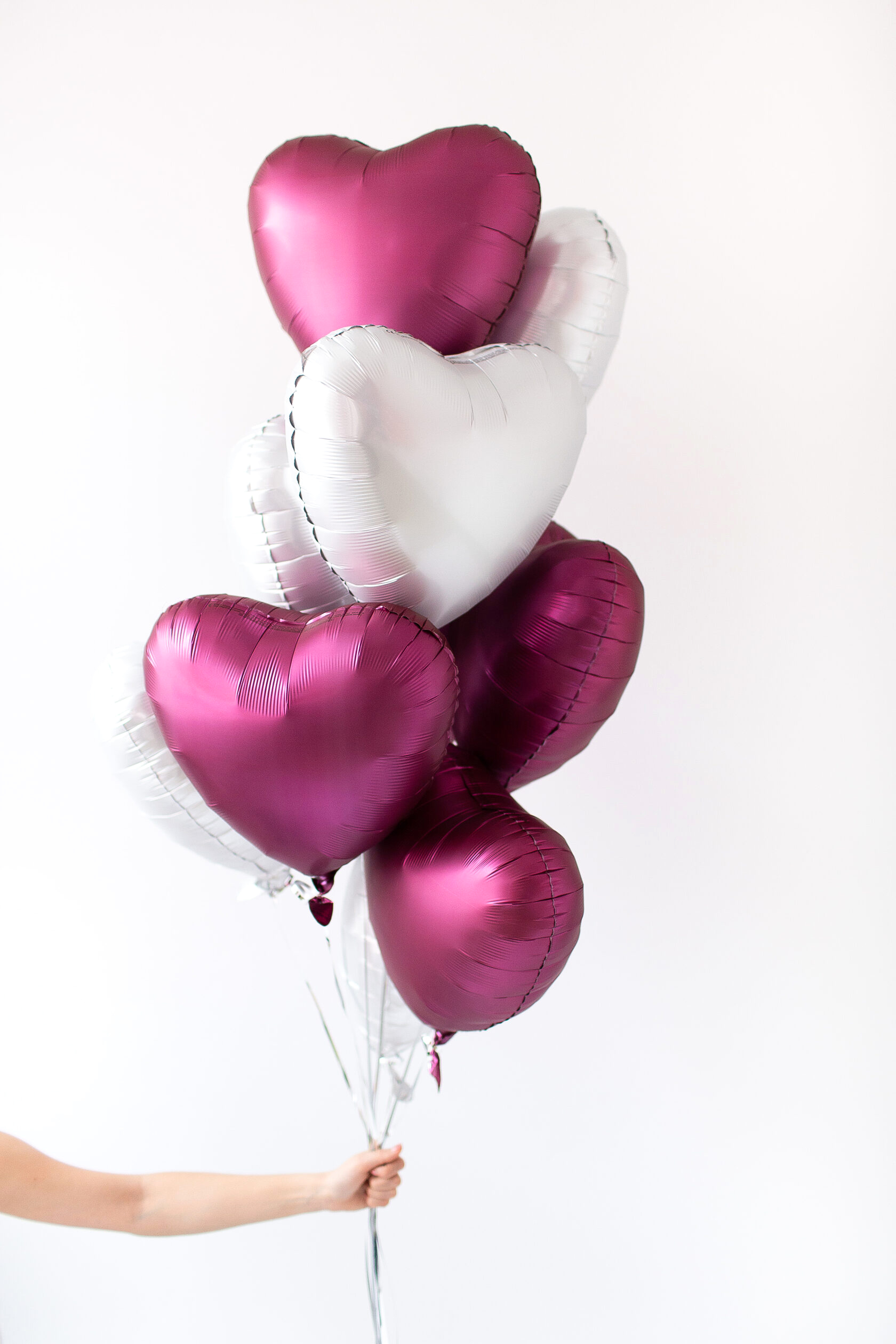 Воздушный шар 39. Воздушный шарик. Шарики сердечки. Фольгированные шары сердца. Сердце из шаров.
