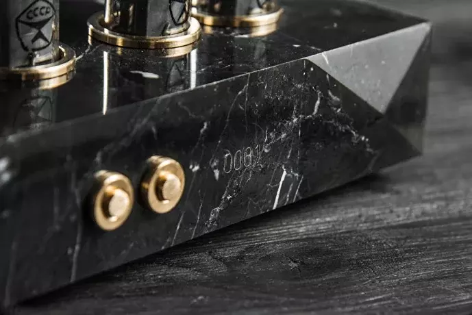 Saturn-5: Black Marble nixie clock, view 3