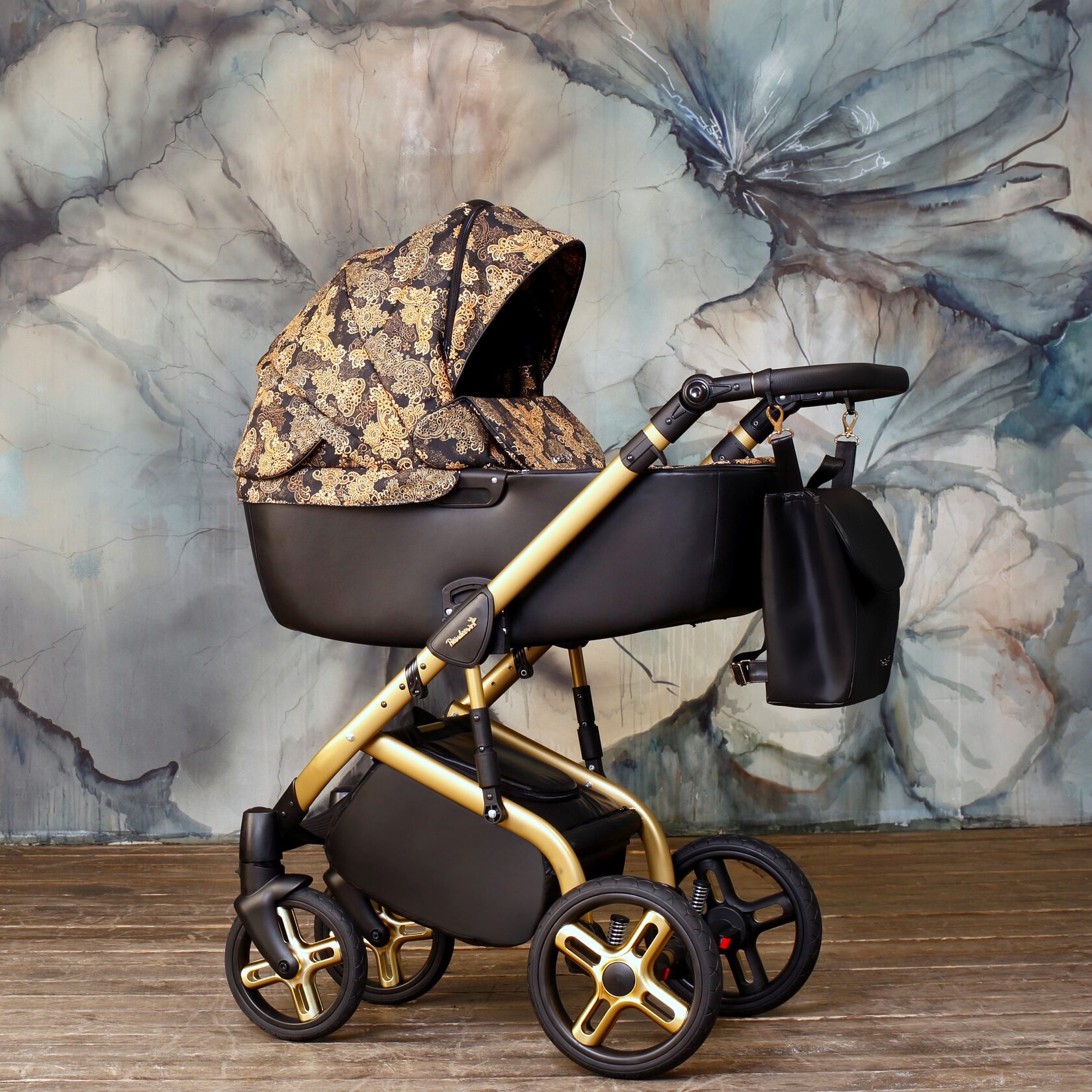 Универсальная коляска Reindeer Raven цвет "Gold" (RV8)