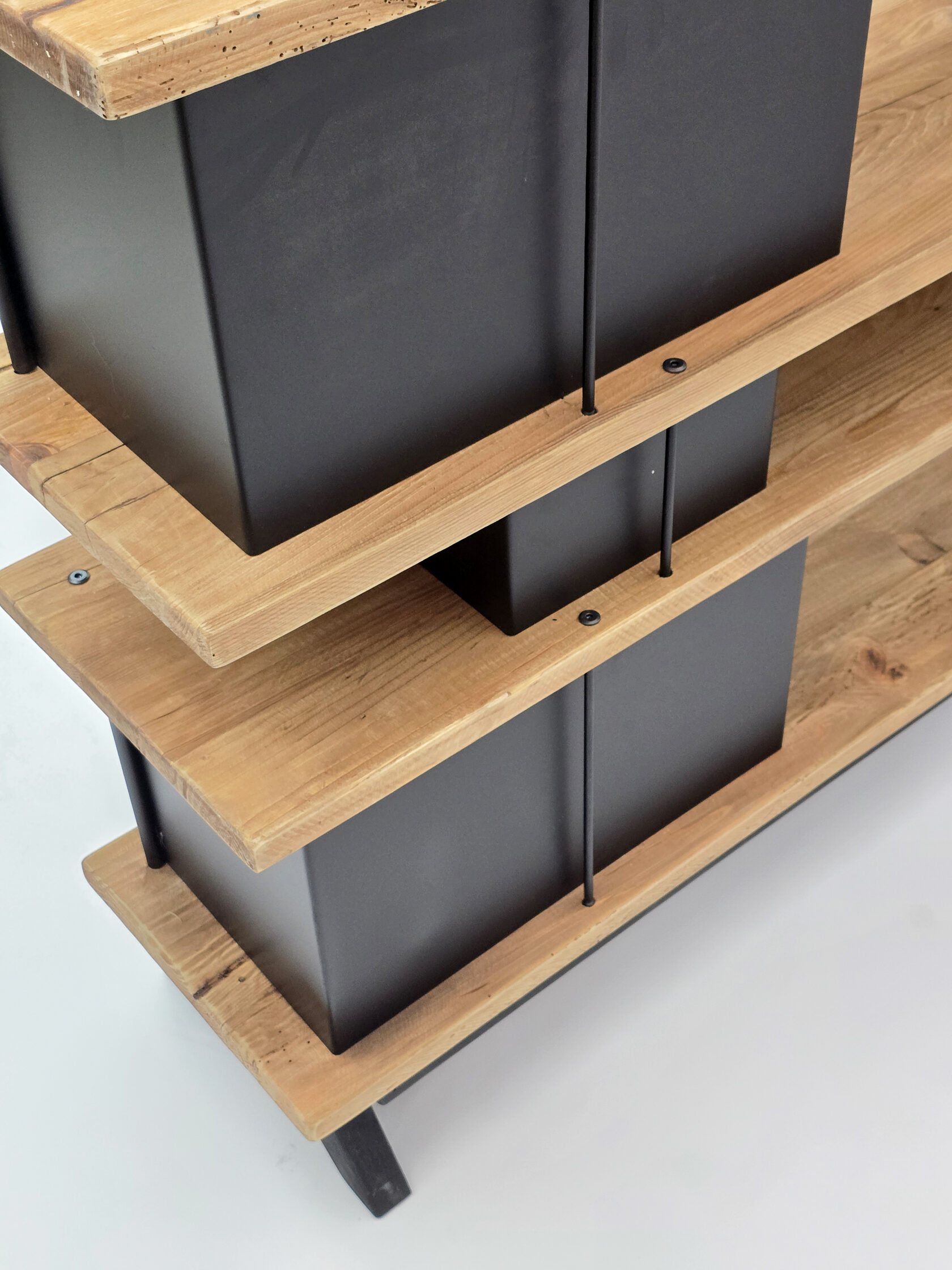 Стеллаж Miranda&Serena