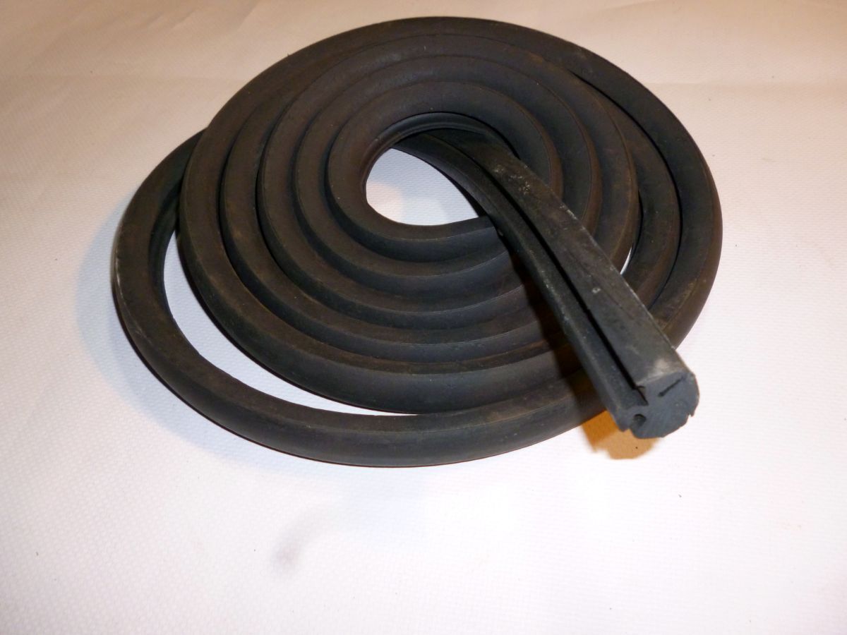 2 (786503) (руп мтз). 2 (786503)(руп мтз). Уплотнитель а37. Уплотнитель лобового стекла мтз 80. Уплотнитель лобового стекала мтз-80.