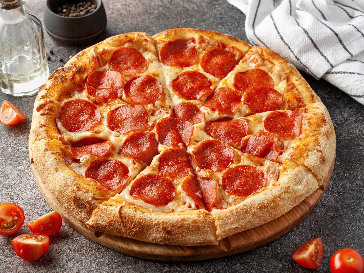 фото пиццы пепперони в коробке фото 87