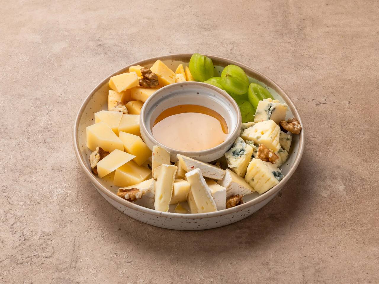 Сырная тарелка