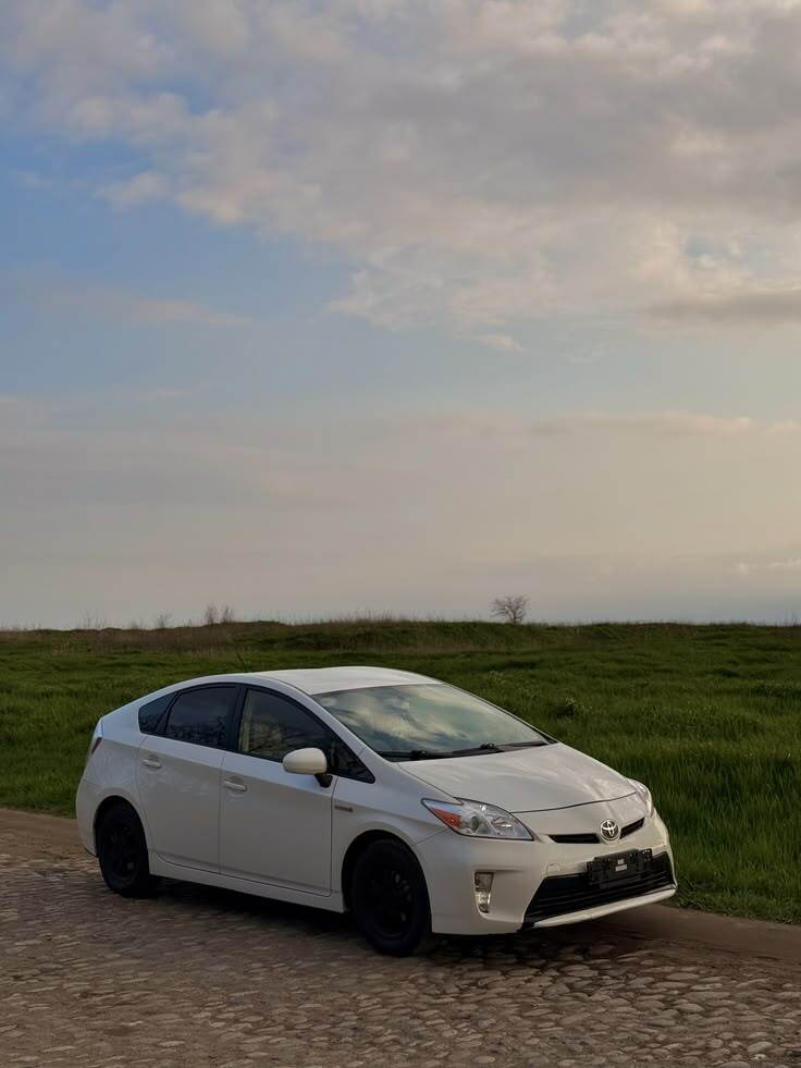 Toyota Prius 30