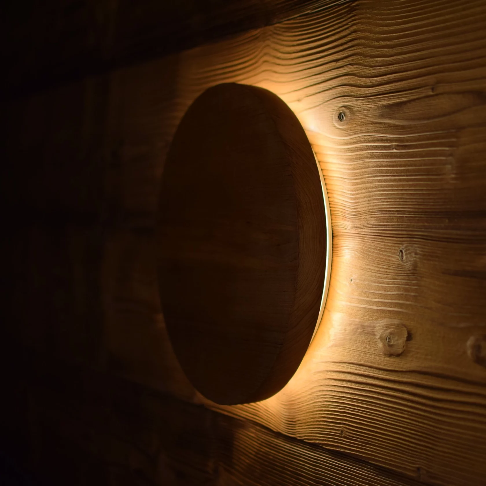 Светильник ЕДМ TREELIGHT ORB из термоольхи
