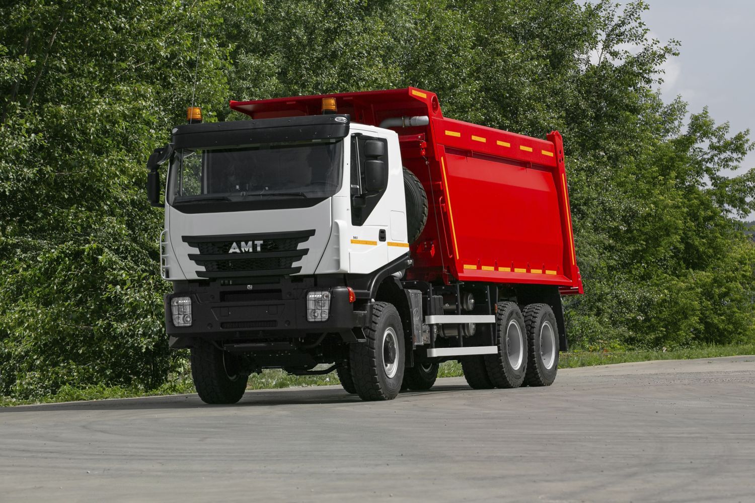 Самосвал AMT 652904 6х6