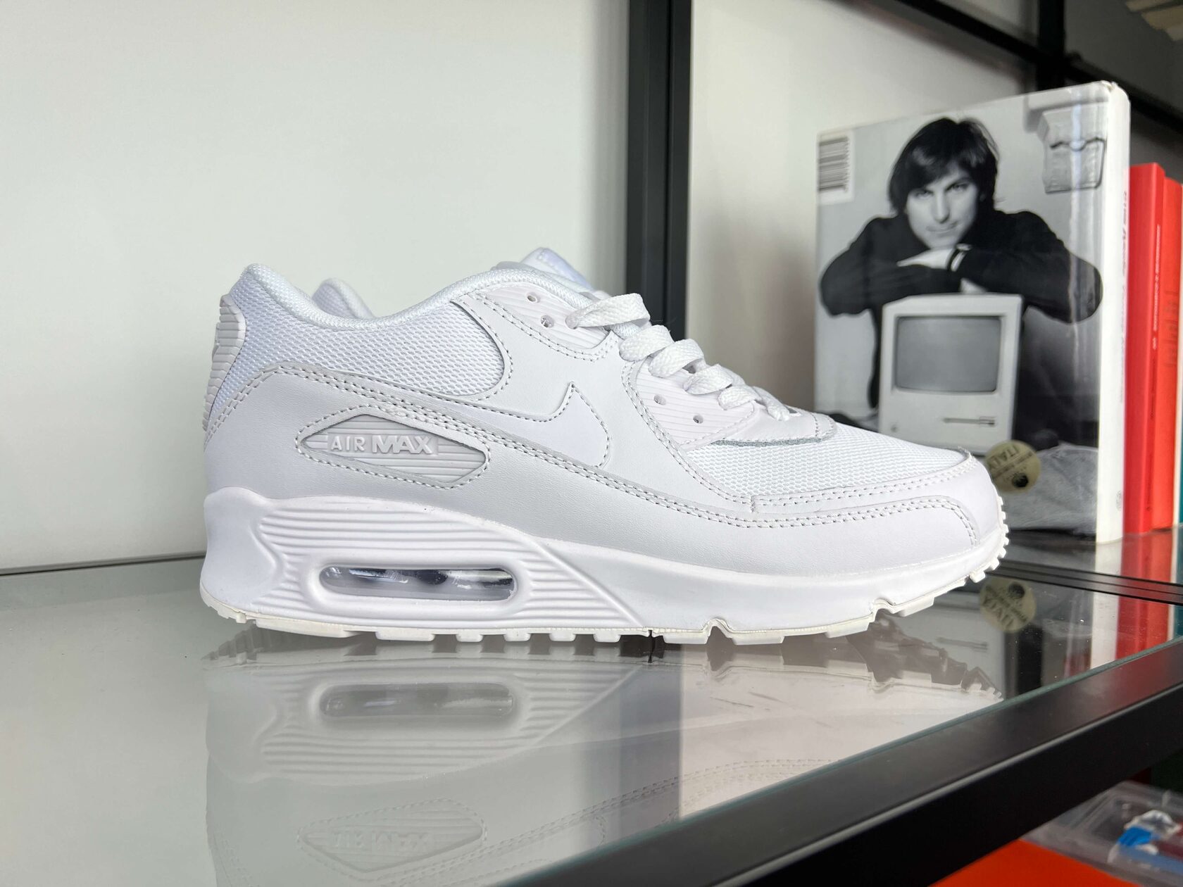 Nike air hotsell max triple white