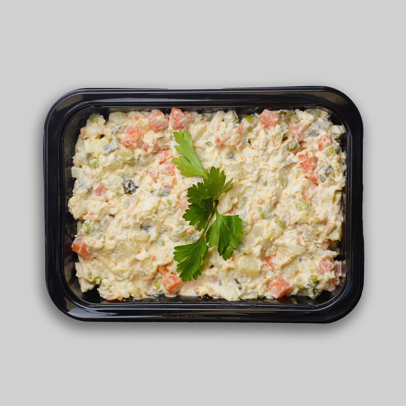 САЛАТ ОЛИВЬЕ С КОПЧЕНОЙ КУРОЙ