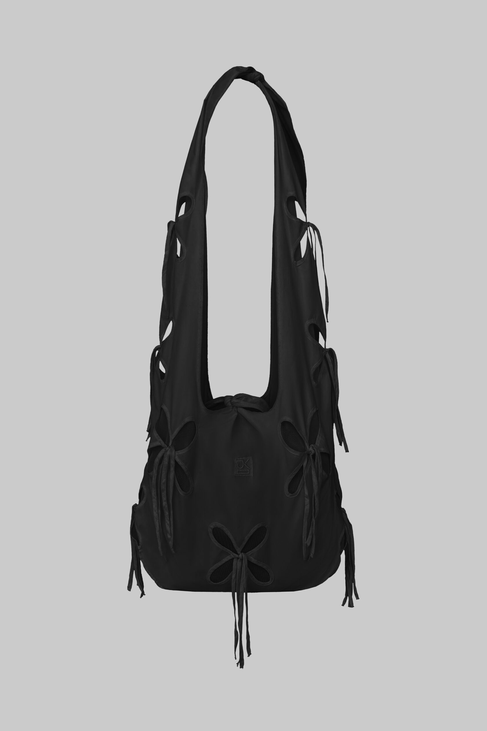 【関税込み】J.Kim ブラック Chilla Petal Bale バッグ 79818200.jpg