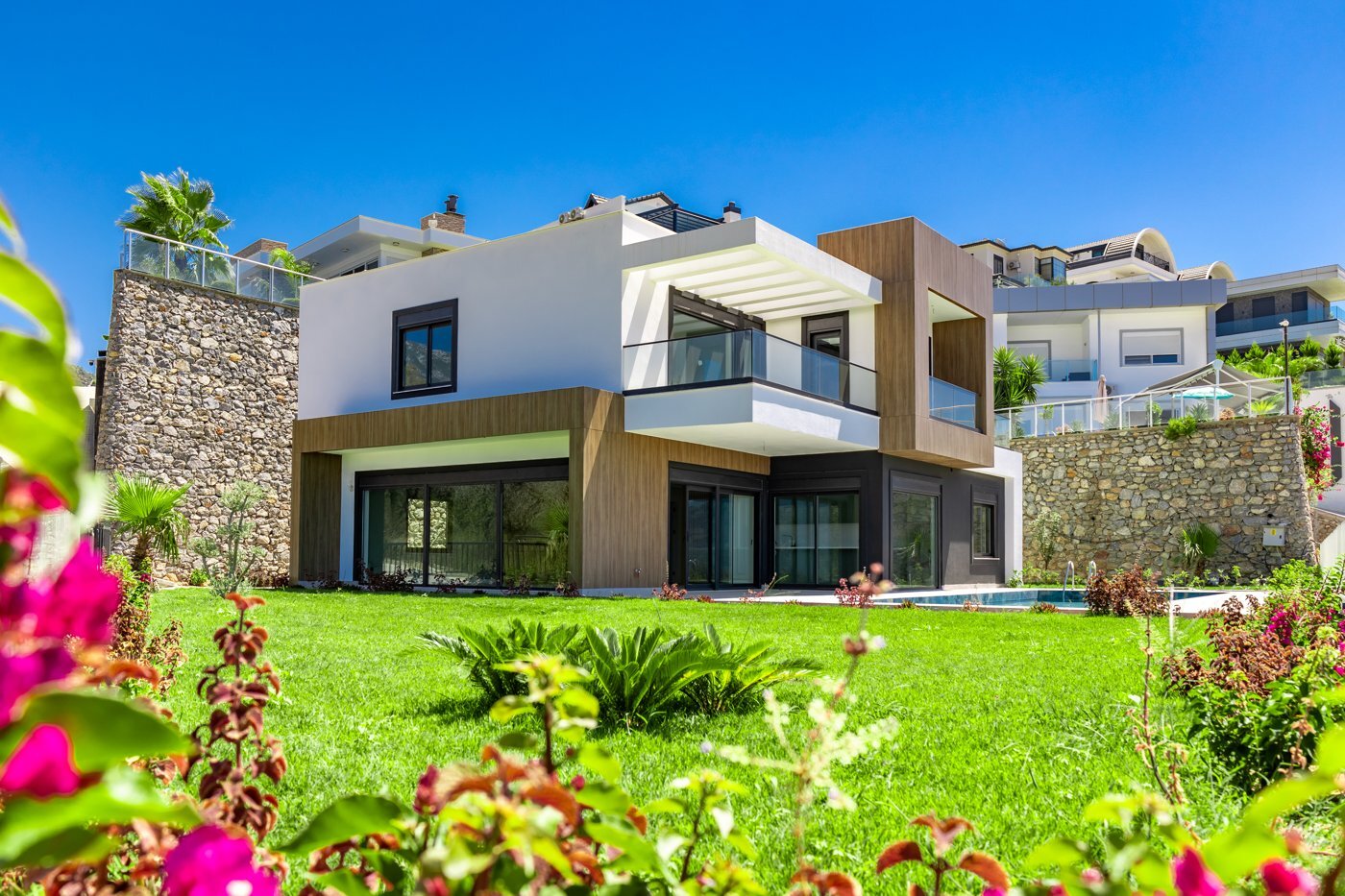 Iman Villa · 4+1