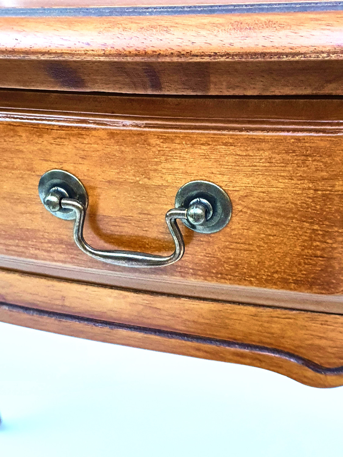 Консоль  Miranda&Serena   H823 (D71)  