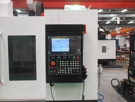 Вертикально - фрезерный обрабатывающий центр с ЧПУ VM1150S, превью 3