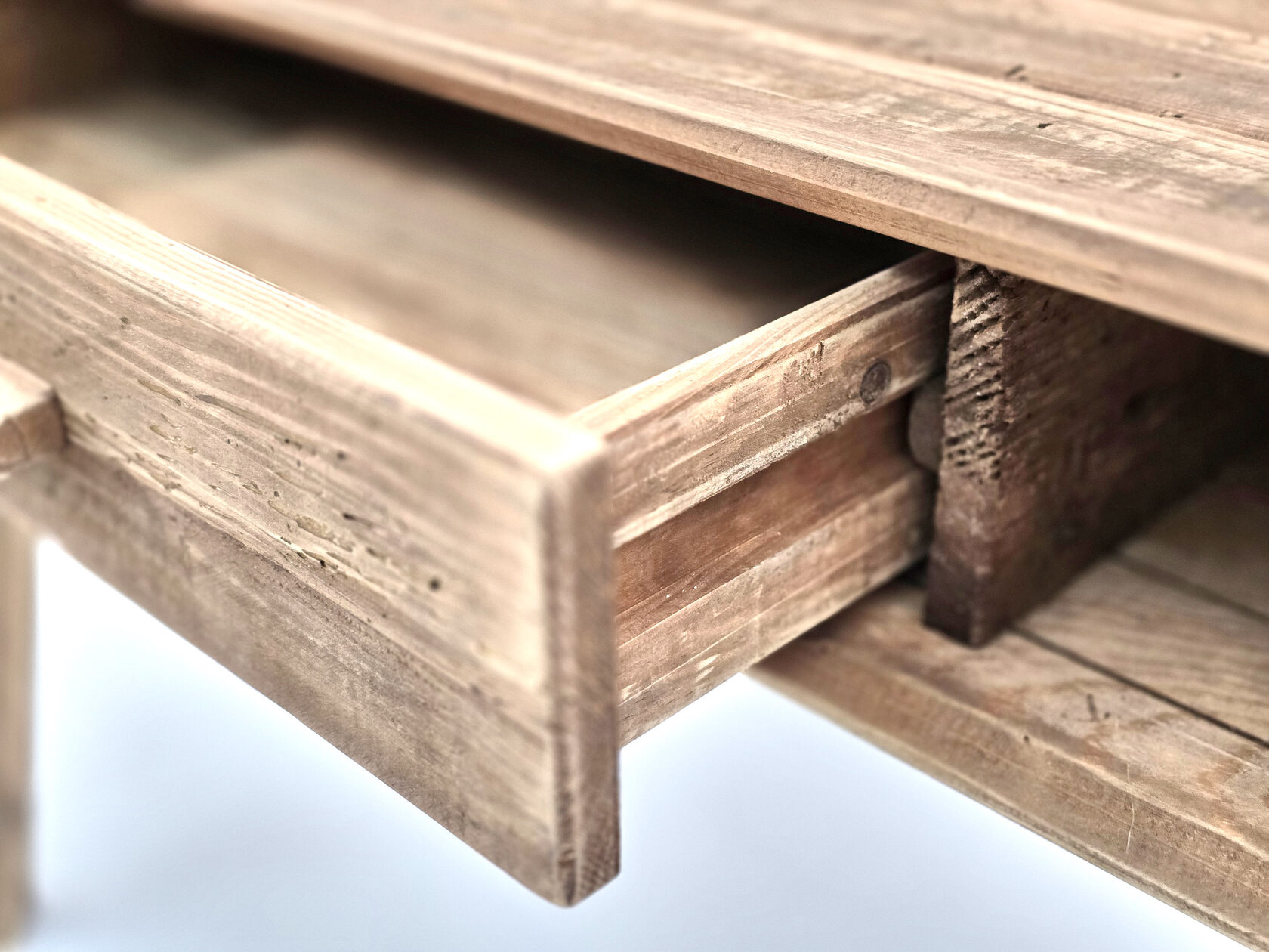 Стол  Miranda&Serena   письменный AH616  