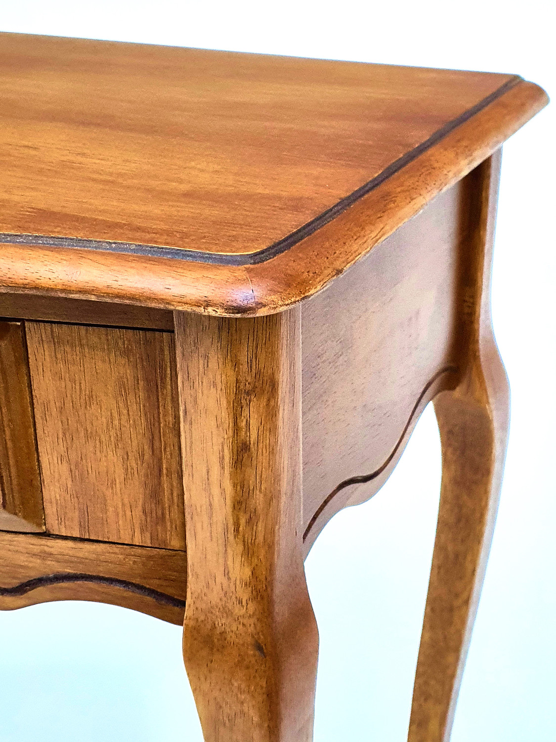 Консоль  Miranda&Serena   H823 (D71)  