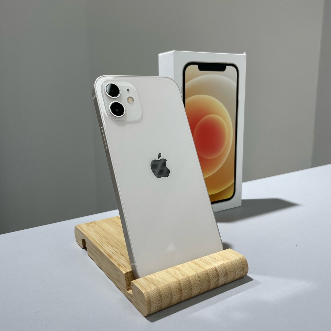 Б/У iPhone 12 128gb White